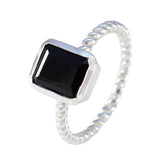 Bruna Luxurious Black Solitaire Ring